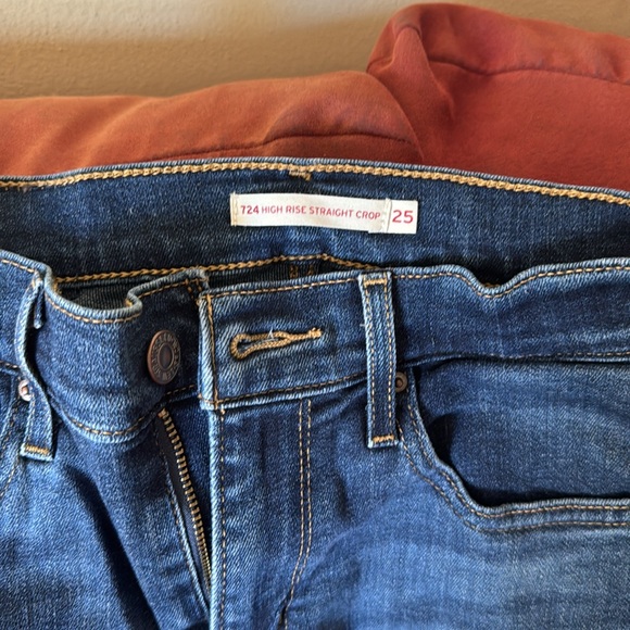 Levi’s Women’s High Rise Straight Cut Jeans - Picture 2 of 3